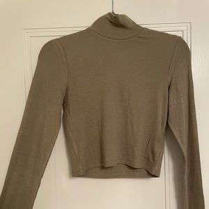 Wilfred Cropped Turtle Neck